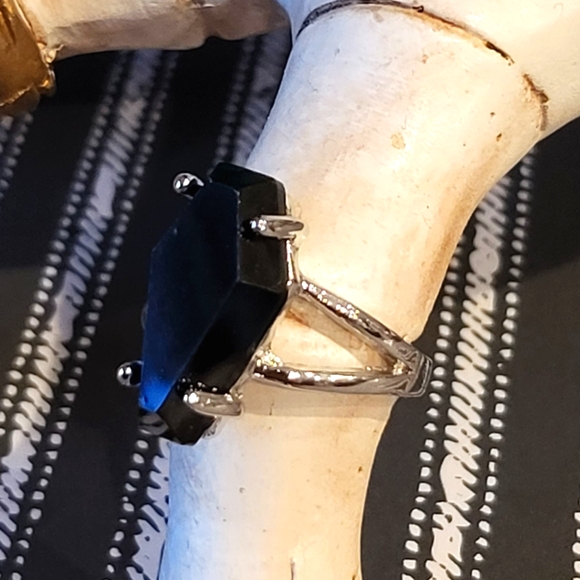 Coffin Ring - Picture 2 of 2